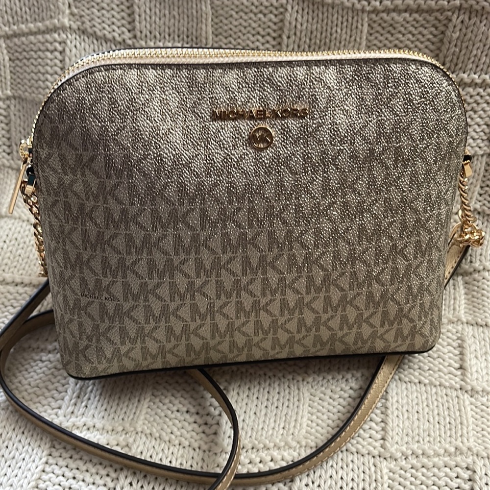 Authentic Michael Kors Large Cindy Dome Crossbody Bag